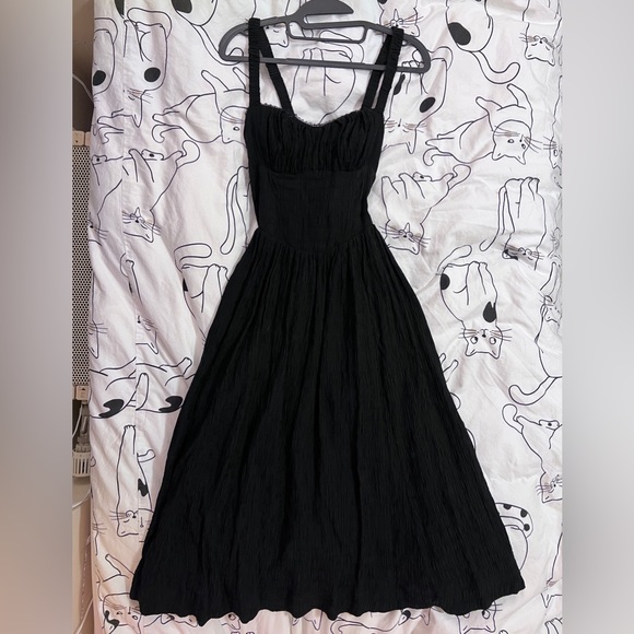 By Anthropologie Textured Smocked Midi Dress Size S Black - Picture 8 of 9